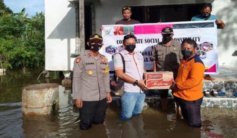 Musibah Banjir 5 Kabupaten di Kalbar, GAPKI Kerahkan 10 Ribu Paket Sembako