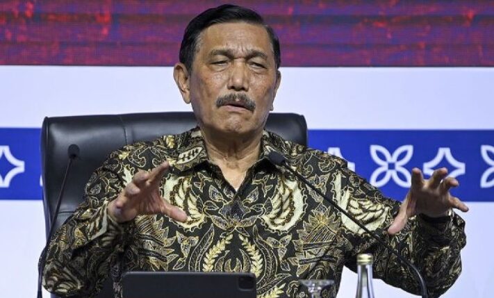 Minister Luhut Wants To Fix Overlapping Palm Regulations